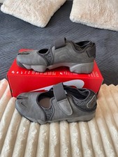 Nike Air Rift Tabi Size 43