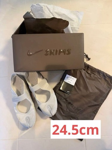 Nike skims air - nike, light